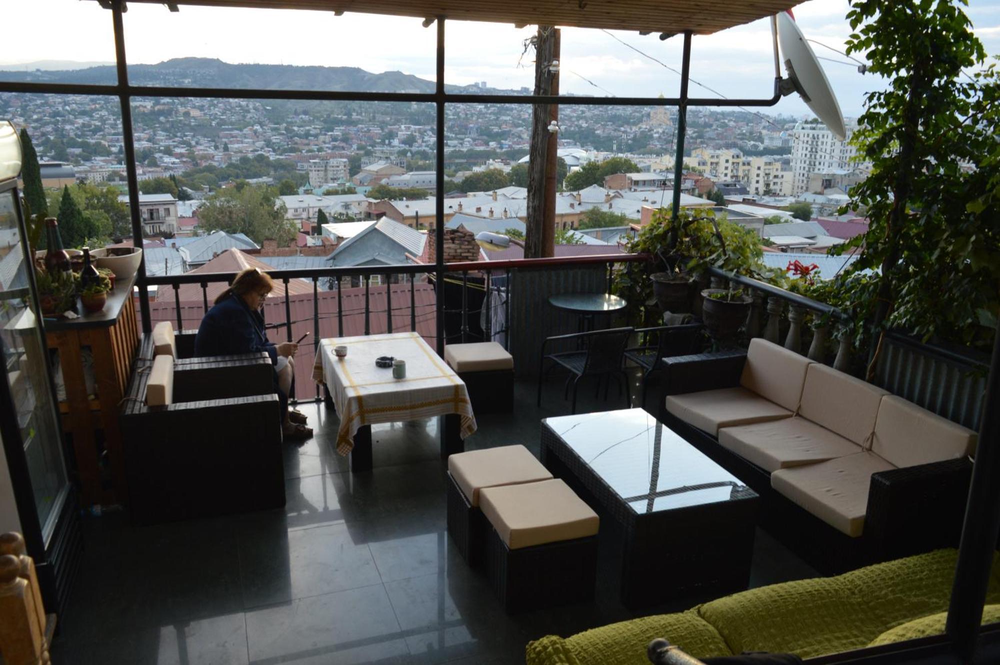 Terrace Mtatsminda Apartment Tbilisi Bagian luar foto