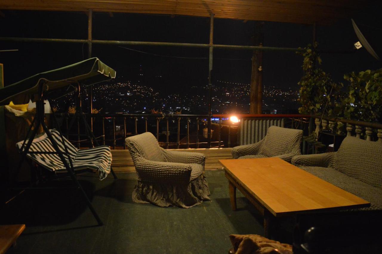 Terrace Mtatsminda Apartment Tbilisi Bagian luar foto